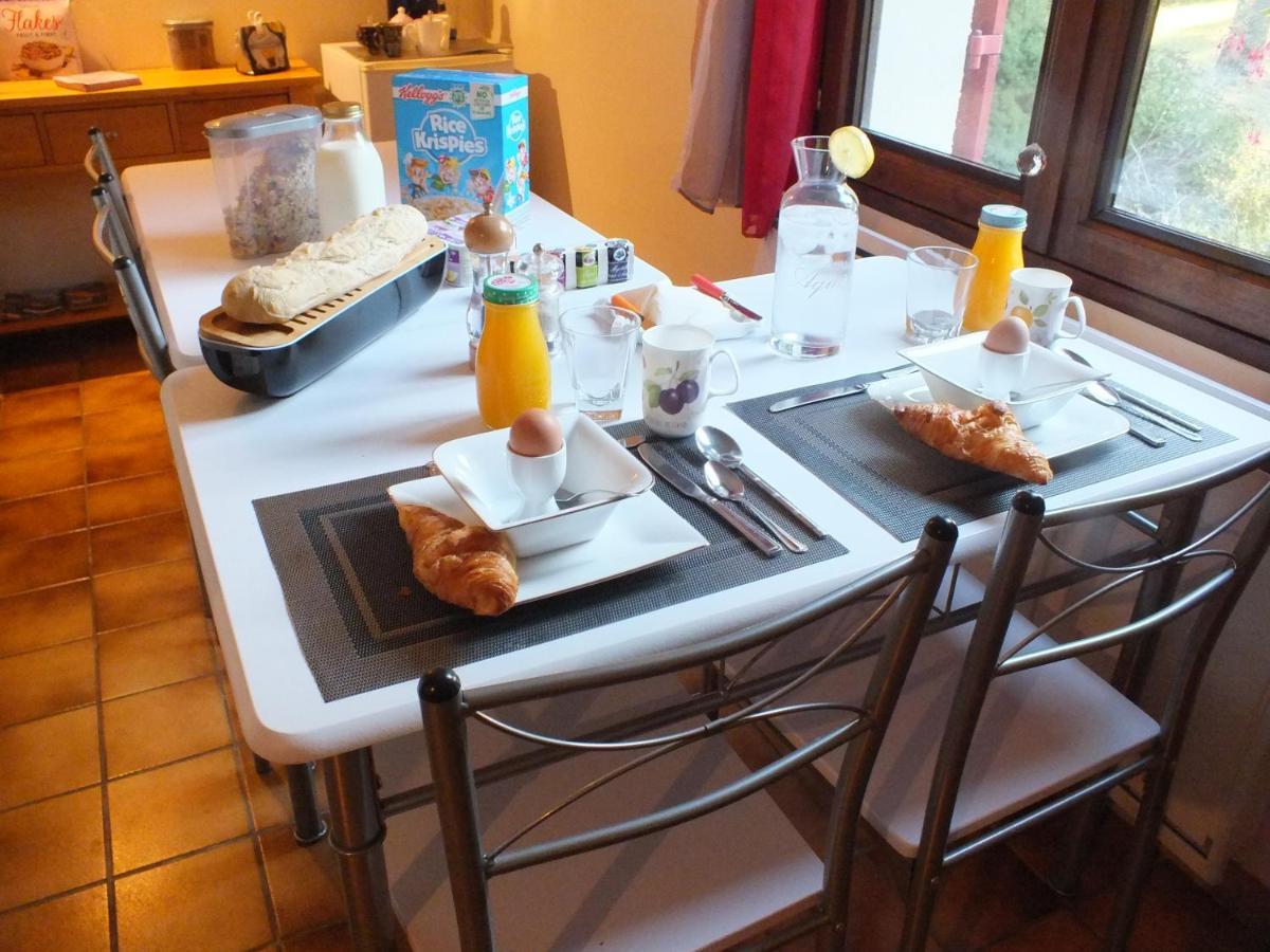 Country B&B Saint-Pierre-d'Eyraud Ngoại thất bức ảnh